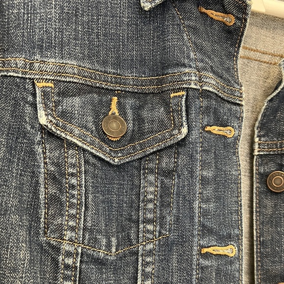 GAP Women's Dark Denim Jacket - Picture 4 of 4